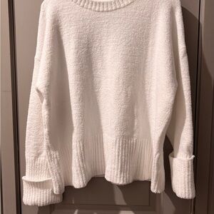 Elegant White Crew Neck Sweater